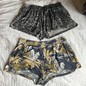 Two pairs H&M shorts with pockets!
